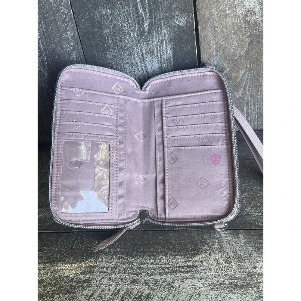 Vera Bradley Ultralight RFID Accordion Wristlet In Light Purple Lavender - Picture 3 of 5